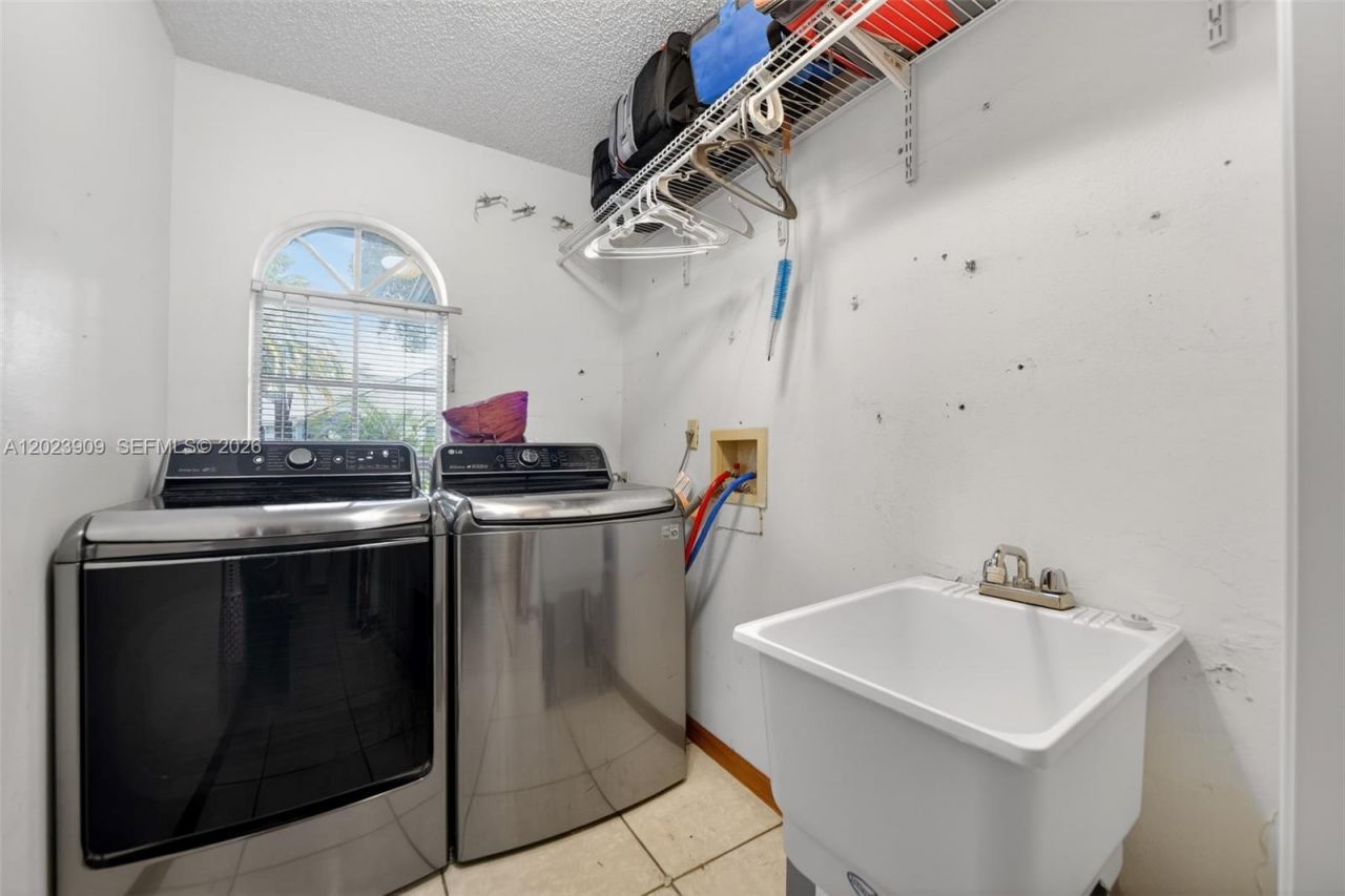 10300 Yorkmere Ct , Orlando, FL 32817 Photo