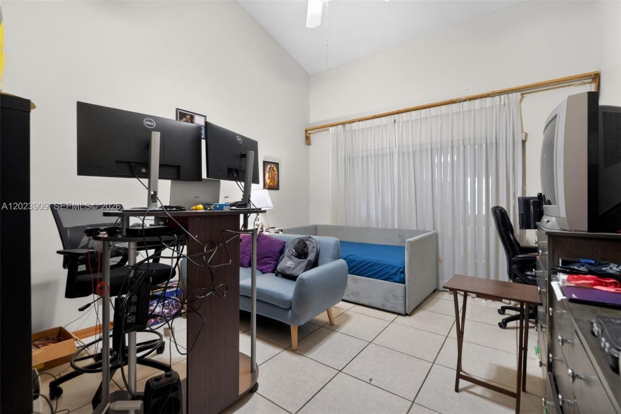 10300 Yorkmere Ct , Orlando, FL 32817 Photo