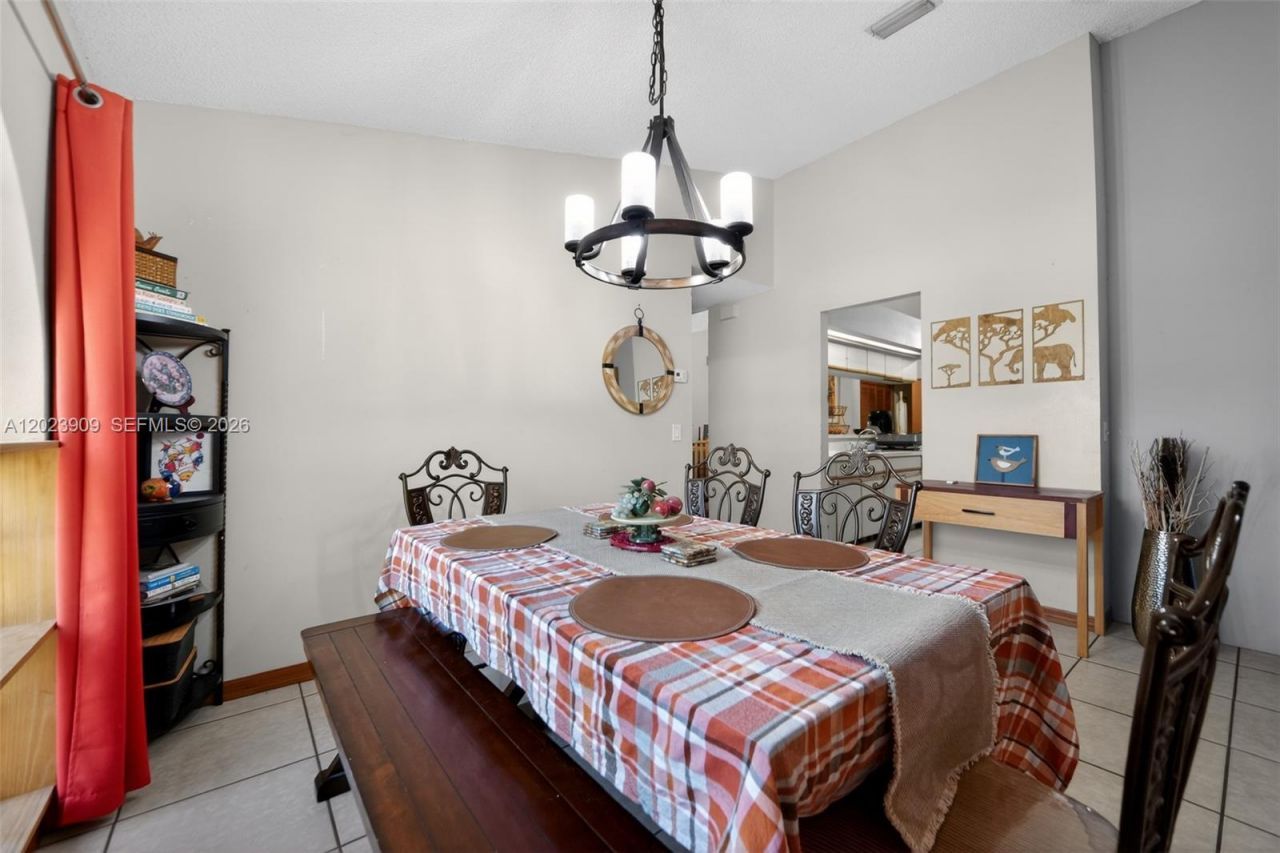 10300 Yorkmere Ct , Orlando, FL 32817 Photo