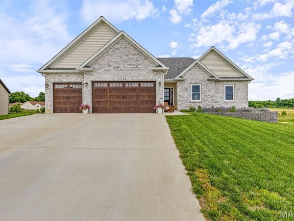 733 Magnolia Drive, Farmington, MO 63640