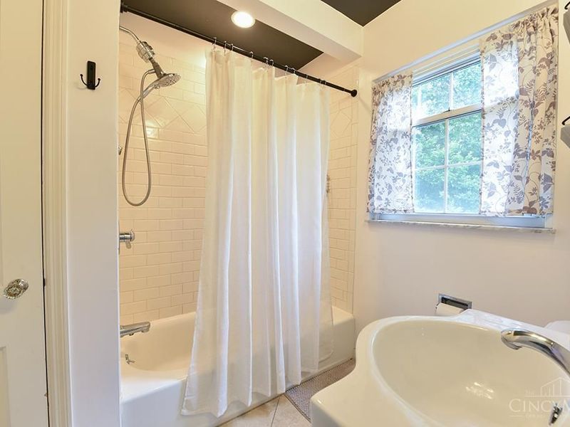 1810 Wilaray Terrace, Cincinnati, OH 45230 Photo 17