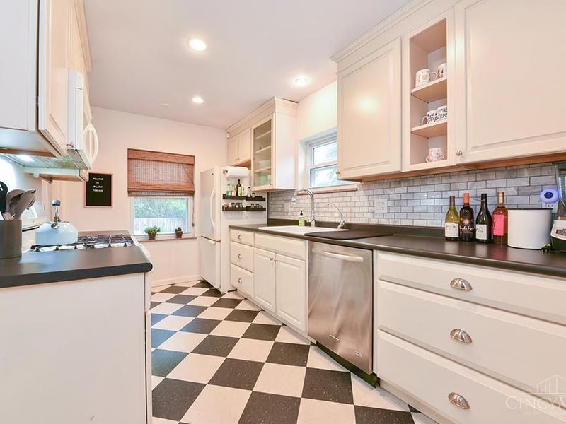 1810 Wilaray Terrace, Cincinnati, OH 45230 Photo 8