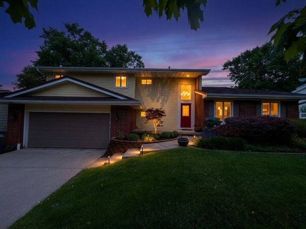 4105 Pommel Place, West Des Moines, IA 50265