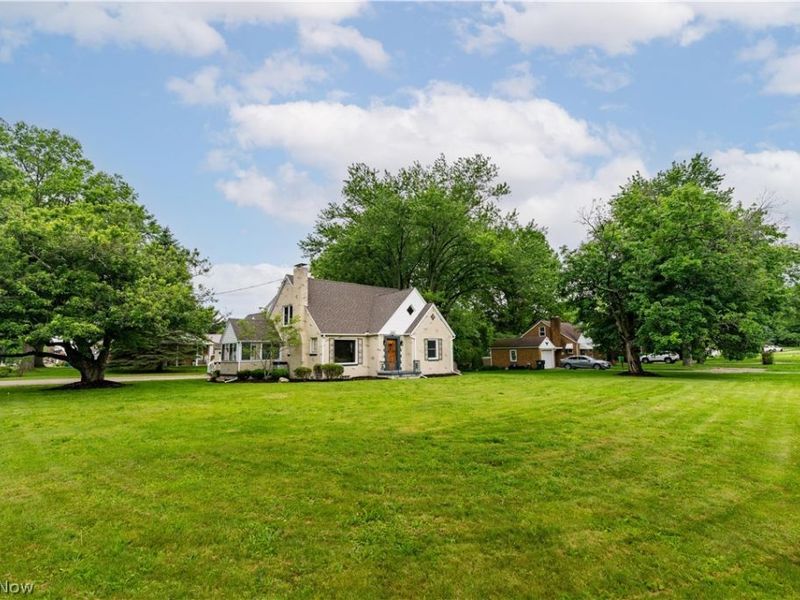 2607 Lakeside Avenue NW, Canton, OH 44708 Photo 2