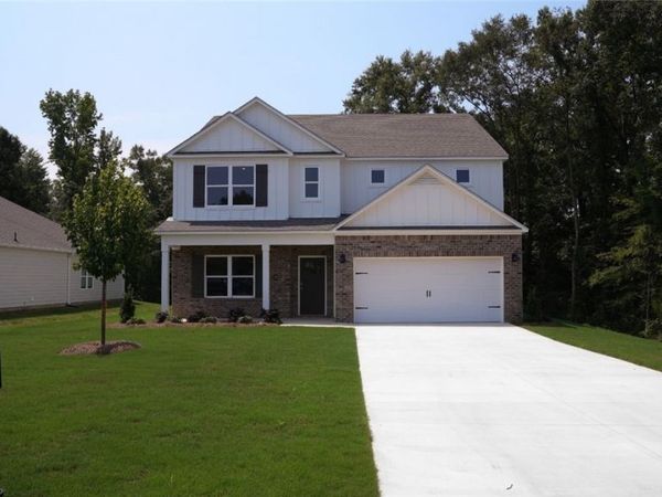 11962 Orchard Drive, Moundville, AL 35474