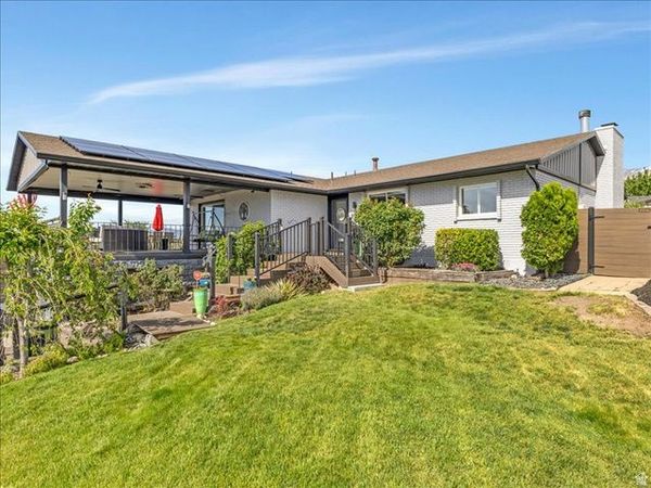 9135 S MORNINGVIEW DR E, Sandy, UT 84094
