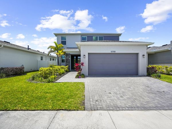10700 SW Gloriana Street, Port St. Lucie, FL 34987