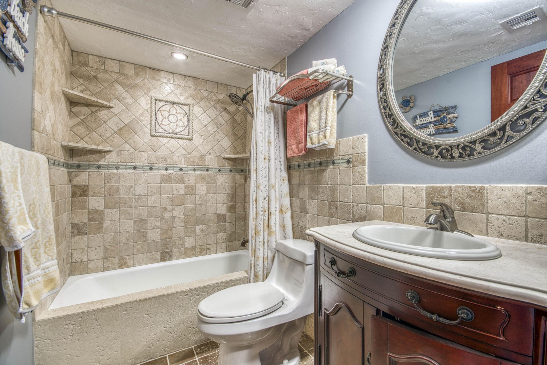 136 Lakeshore Drive, Unit 211, North Palm Beach, FL 33408 Photo
