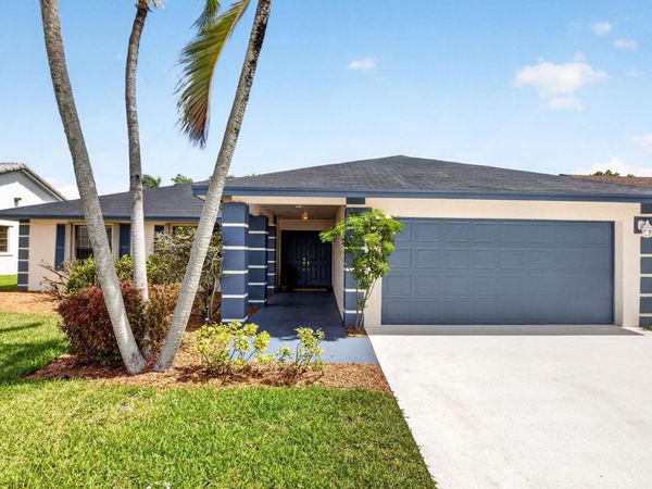 9901 Majorca Place, Boca Raton, FL 33434