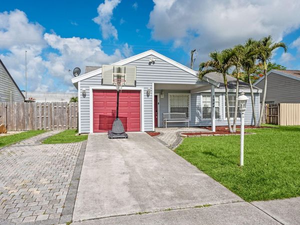 7944 Ridgewood Drive, Greenacres, FL 33467