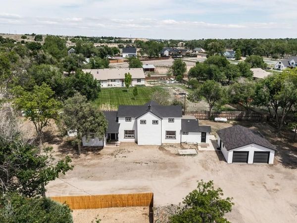 3 Meadow Valley Blvd, Pueblo, CO 81003