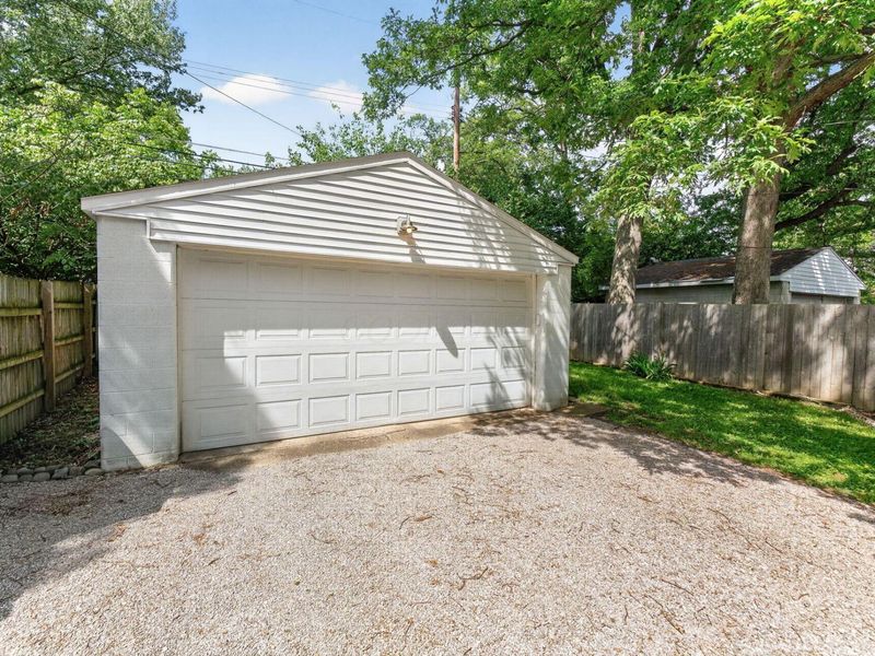 448 Chase Road, Columbus, OH 43214 Photo 30
