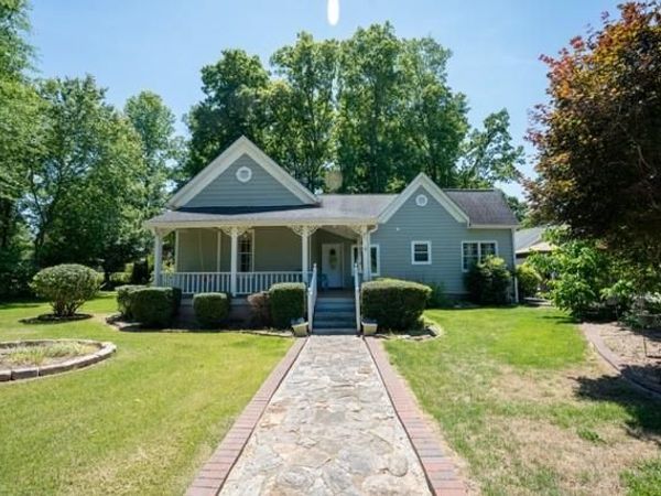 5945 Hopewell Road , Cumming, GA 30028