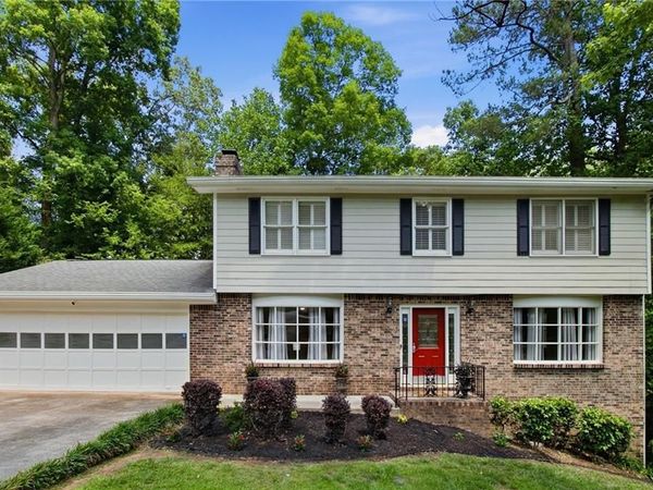 2590 Bentbrook Court, Dunwoody, GA 30360