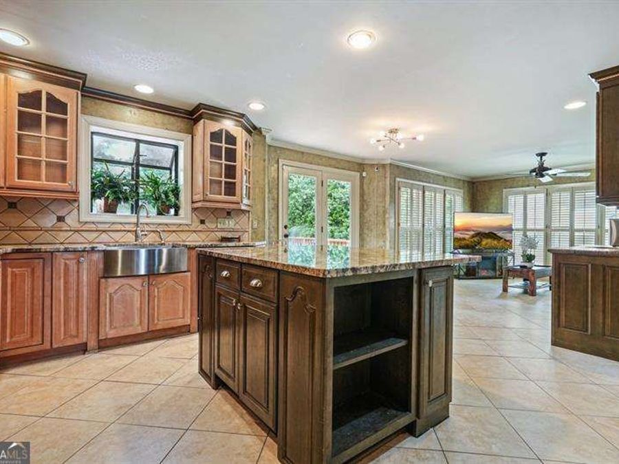 Property Image 19