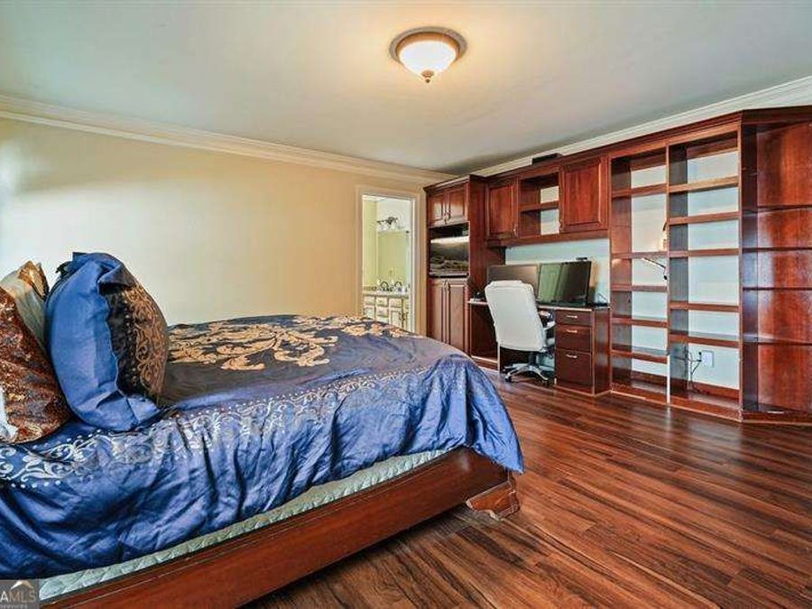 Property Image 32