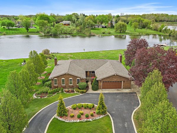 28 Windemere Lane, South Barrington, IL 60010