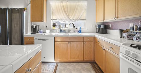 1708 Little Oak Court, Fernley, NV 89408 Photo