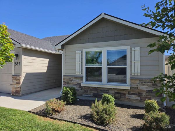 587 Stanley Lake St, Middleton, ID 83644