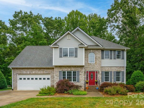 100 Welwyn Lane, Asheville, NC 28805
