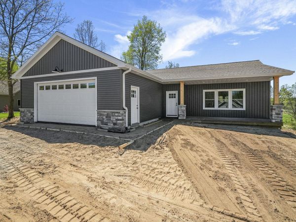 1376 Nightingale Lane, Kingsley, MI 49649
