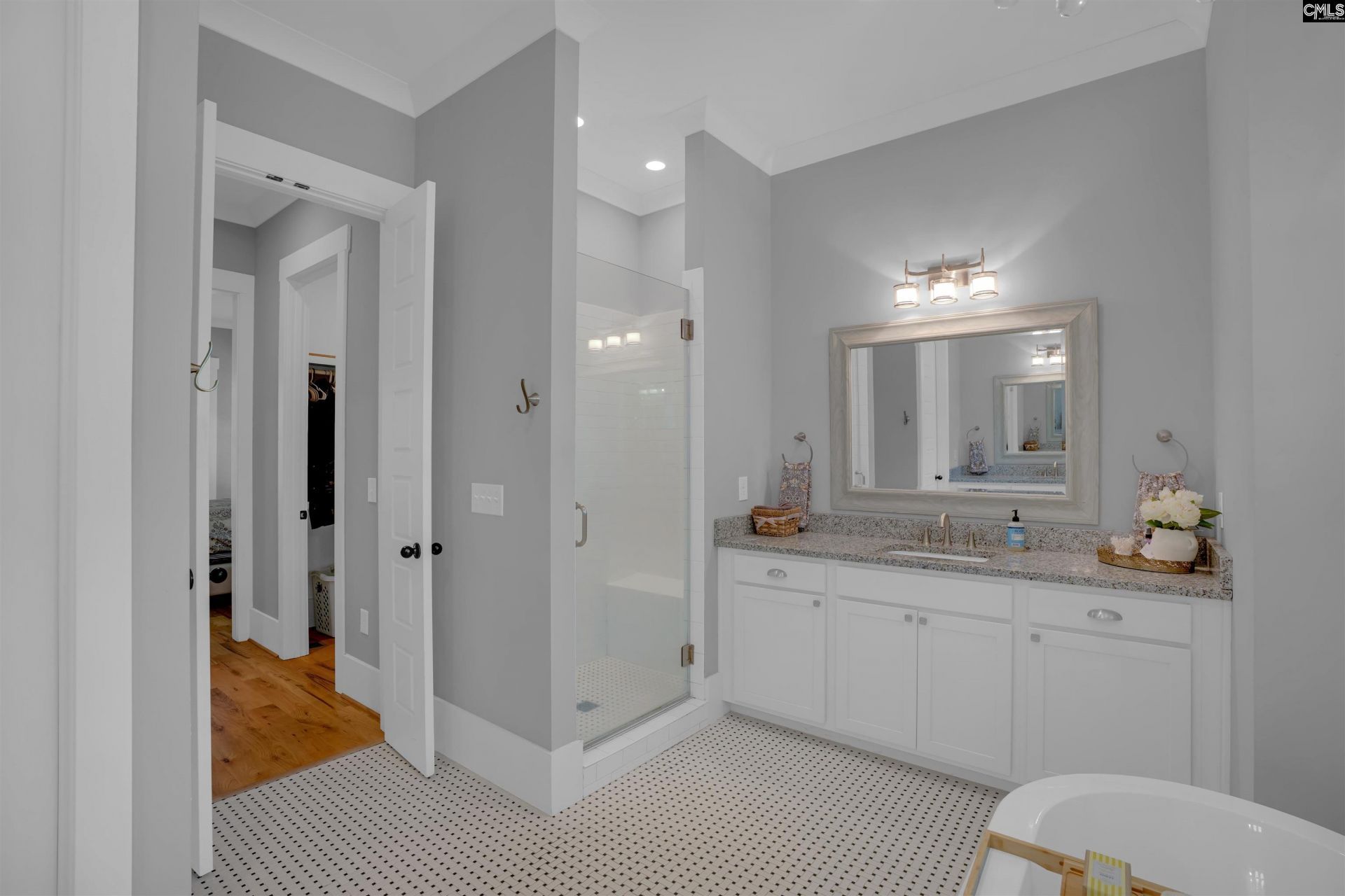 4505 Sandy Ridge Road  Photo 16