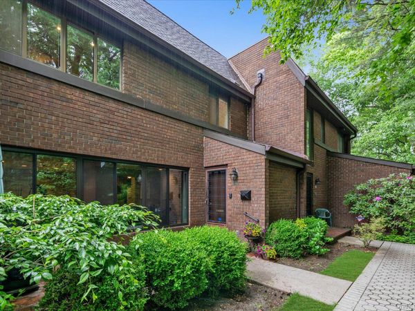 41 Spring Hollow , Roslyn, NY 11576