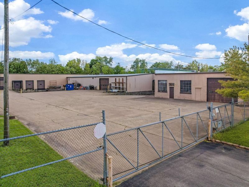 2591 Harrison Road , Columbus, OH 43204 Photo 18