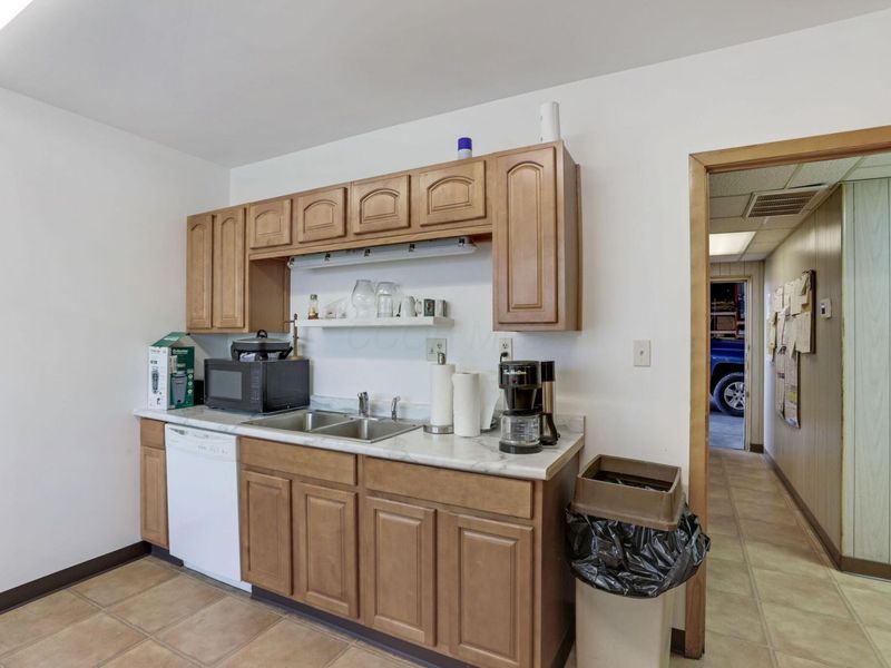 2591 Harrison Road , Columbus, OH 43204 Photo 72