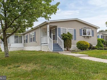 70 PINE RIDGE BLVD, WHITING, NJ 08759