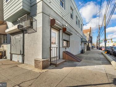 2100 S LAMBERT STREET, PHILADELPHIA, PA 19145