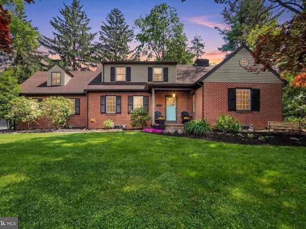 972 SOMERSET LANE , YORK, PA 17403