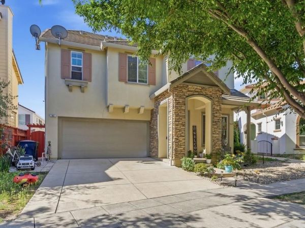 62 Thomas Avenue, Tracy, CA 95391