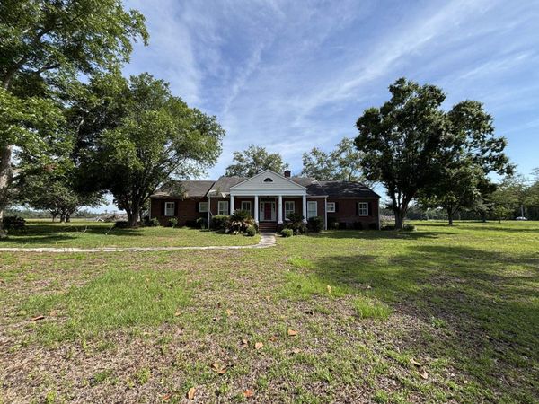 855 NE Delphinium Drive , Lee, FL 32340