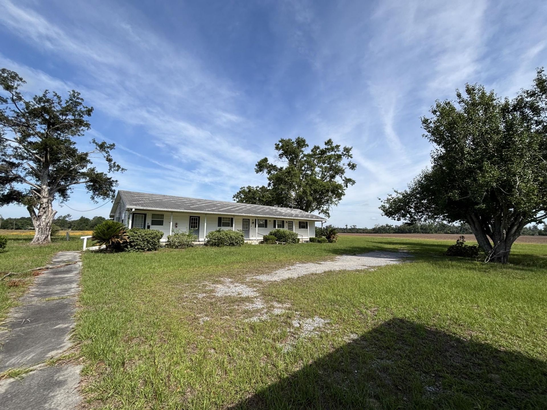 855 NE Delphinium Drive , Lee, FL 32340 Photo