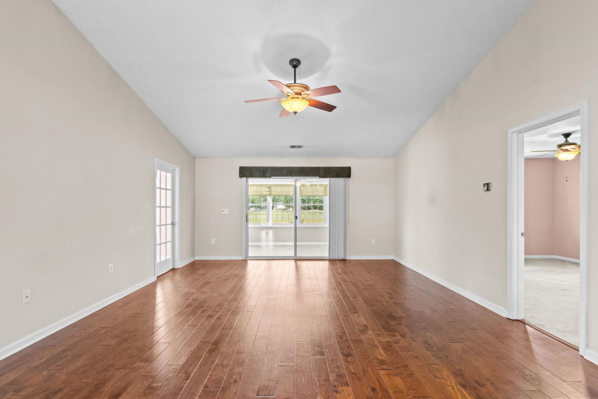 2783 Sanctuary Blvd.  Photo 10