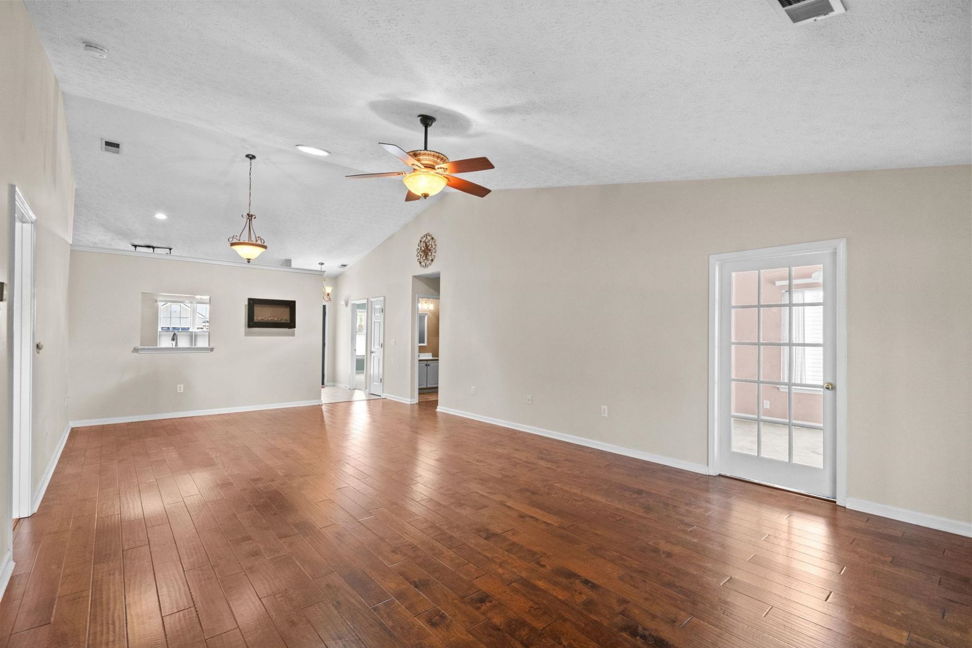 2783 Sanctuary Blvd.  Photo 14