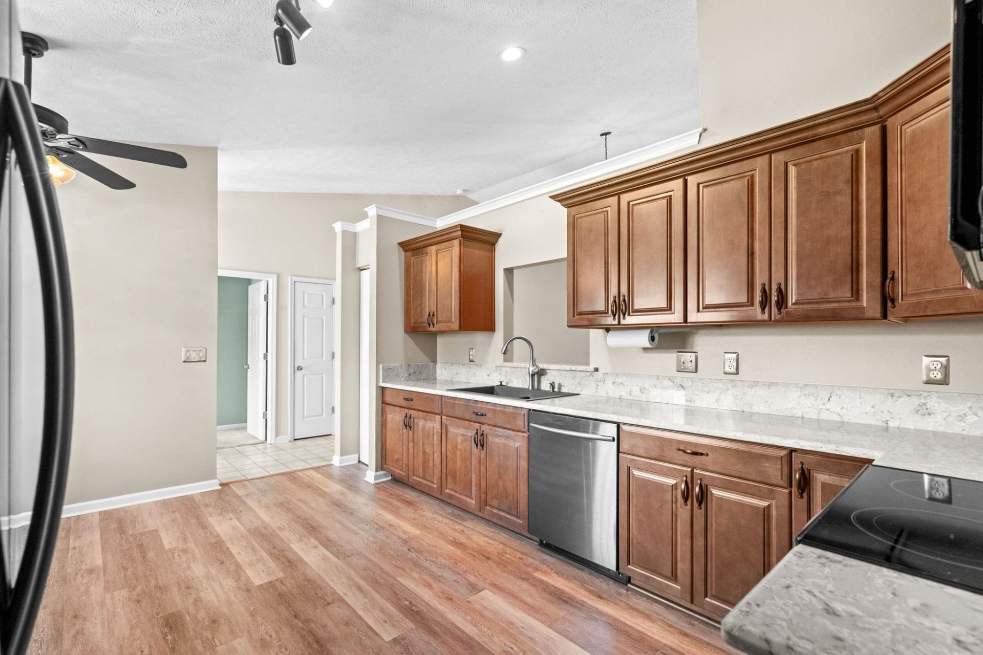 2783 Sanctuary Blvd.  Photo 19