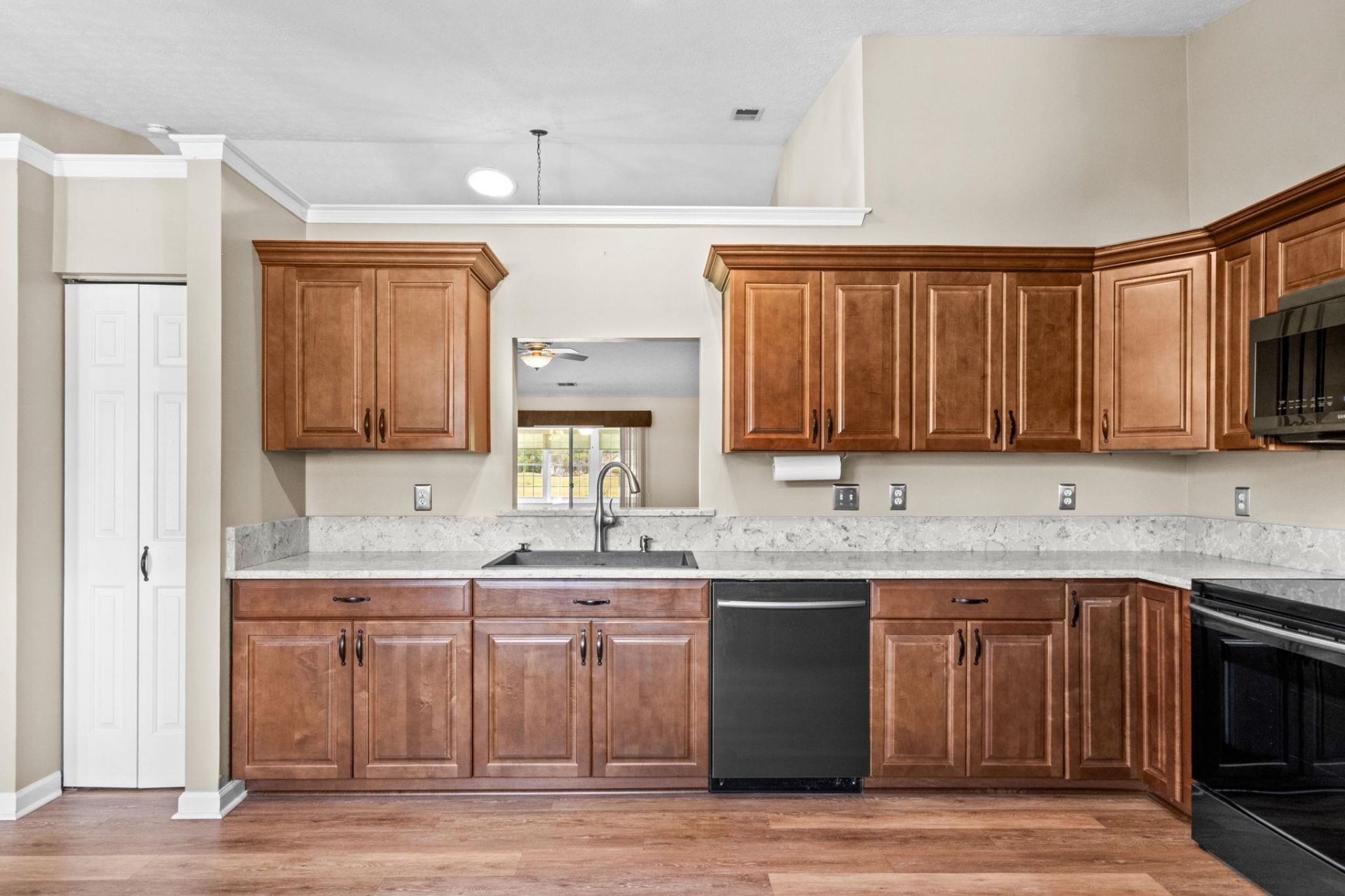 2783 Sanctuary Blvd.  Photo 23