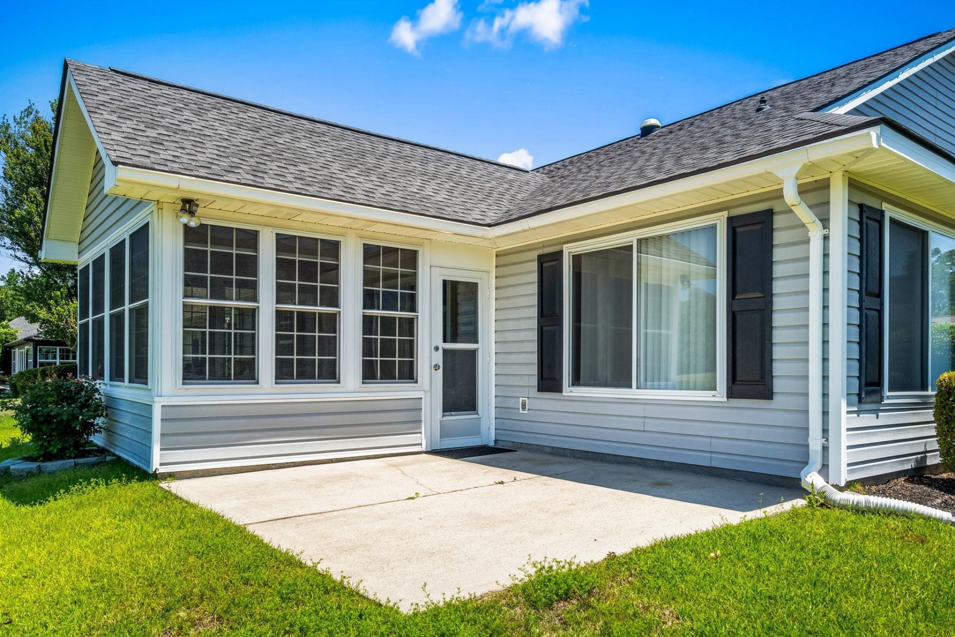 2783 Sanctuary Blvd.  Photo 31