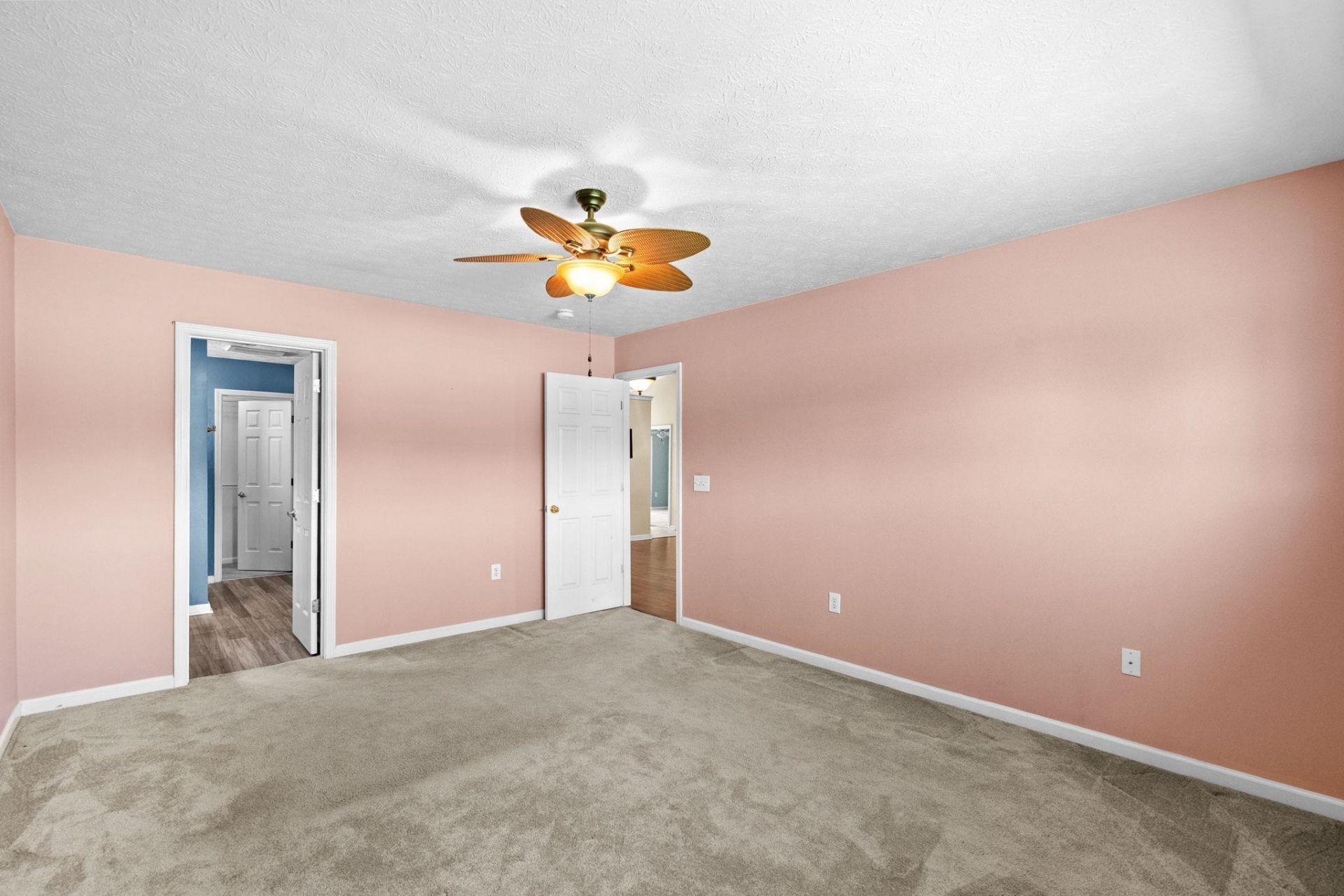 2783 Sanctuary Blvd.  Photo 38