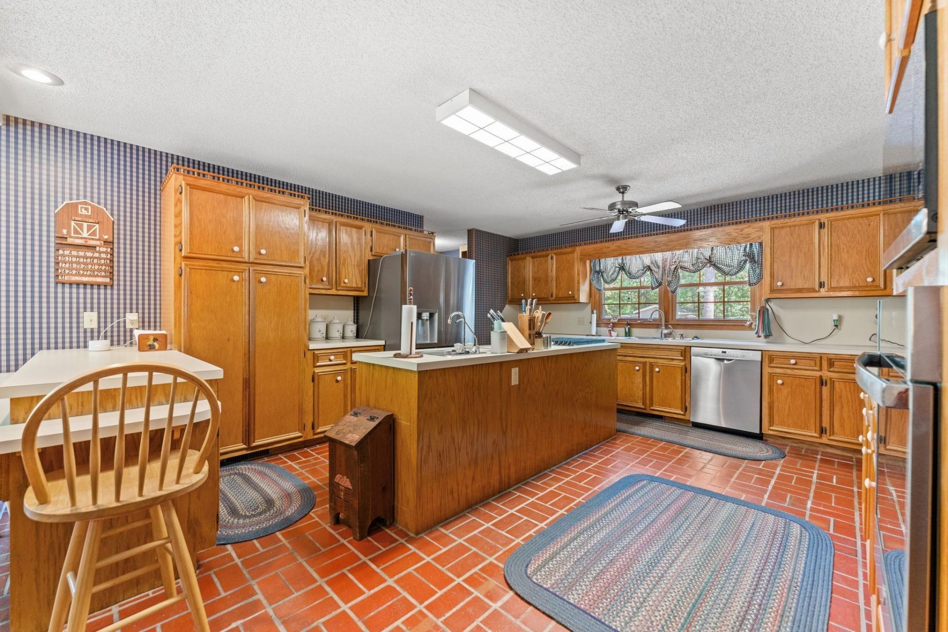 1768 Holly Ridge Dr.  Photo 10