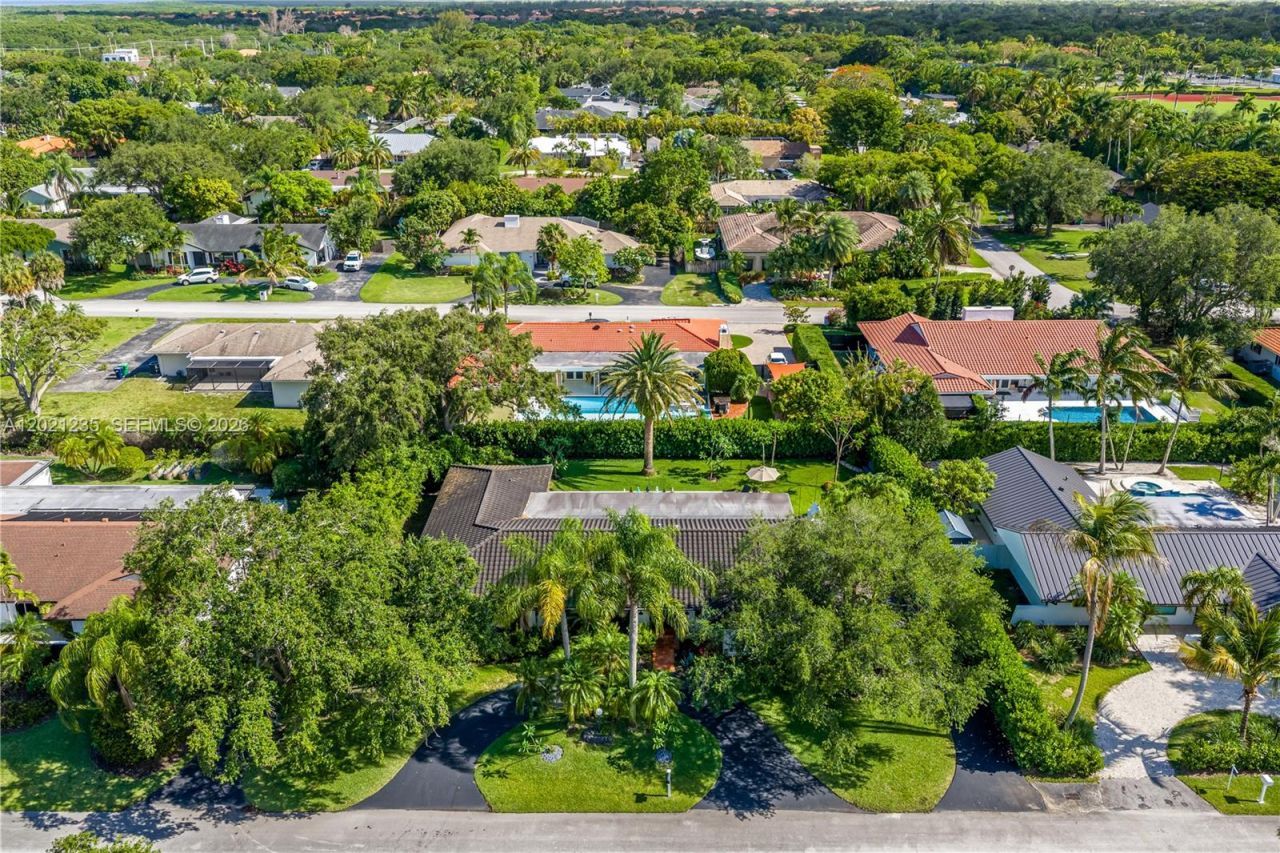 7844 SW 179th Ter, Palmetto Bay, FL 33157 Photo