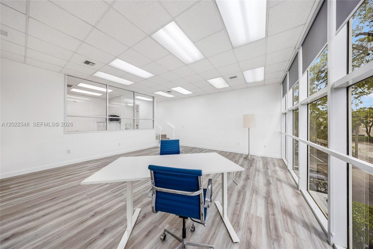 8009 NW 29th St , Unit 8009, Doral, FL 33122 Photo