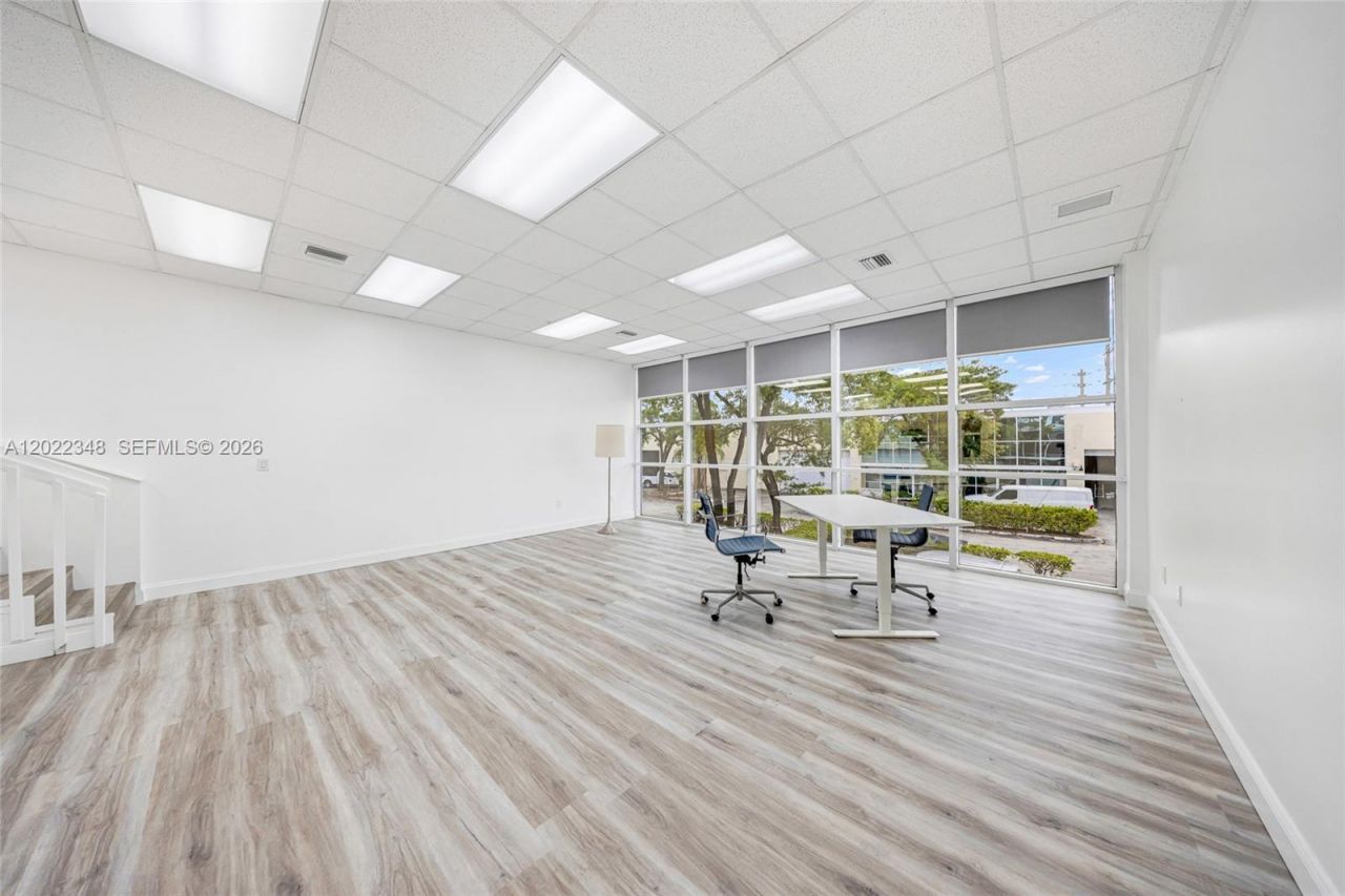 8009 NW 29th St , Unit 8009, Doral, FL 33122 Photo