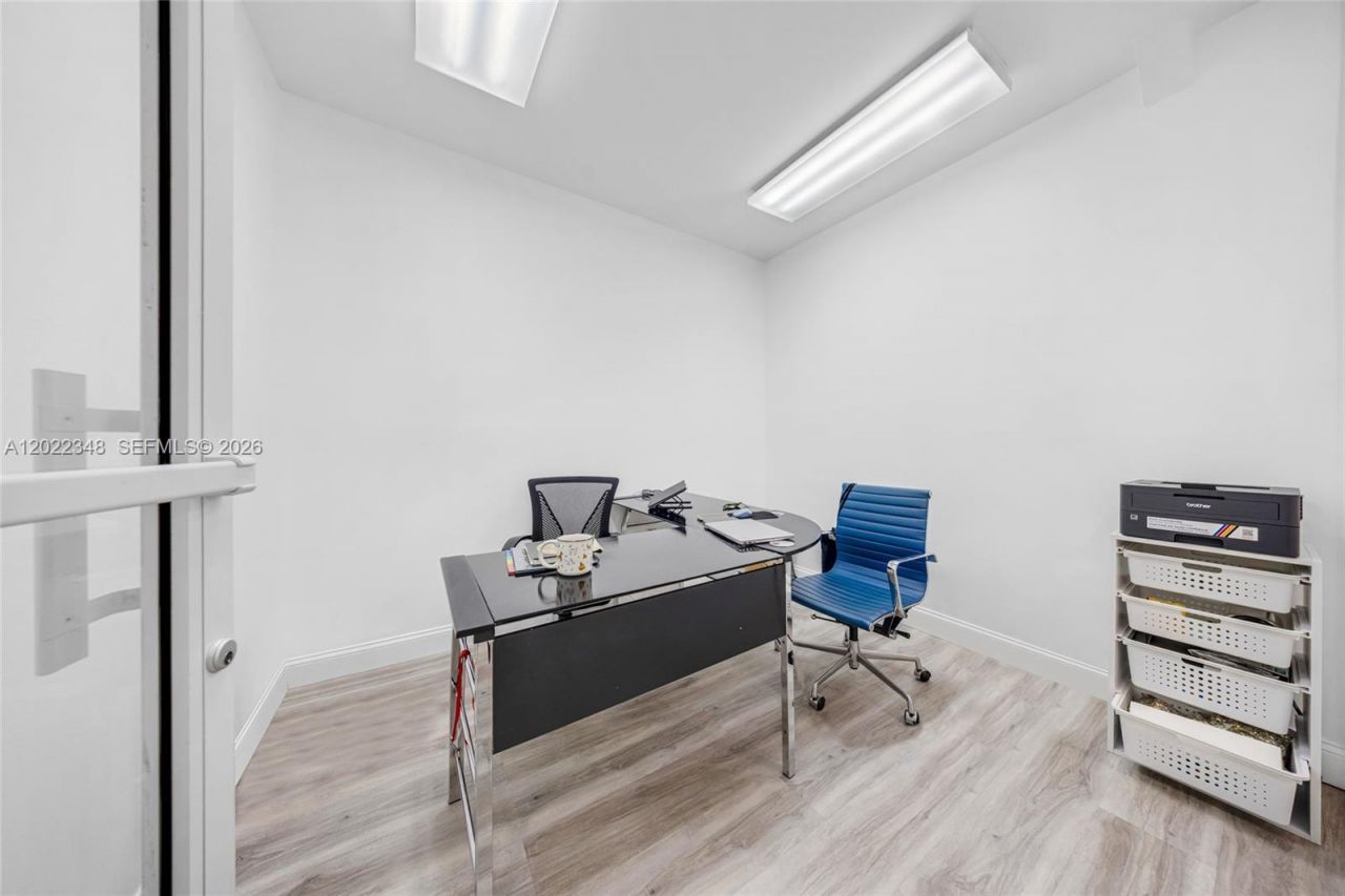 8009 NW 29th St , Unit 8009, Doral, FL 33122 Photo