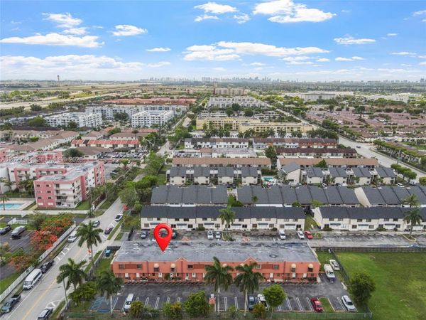 8454 NW 8th St , Unit 2, Miami, FL 33126