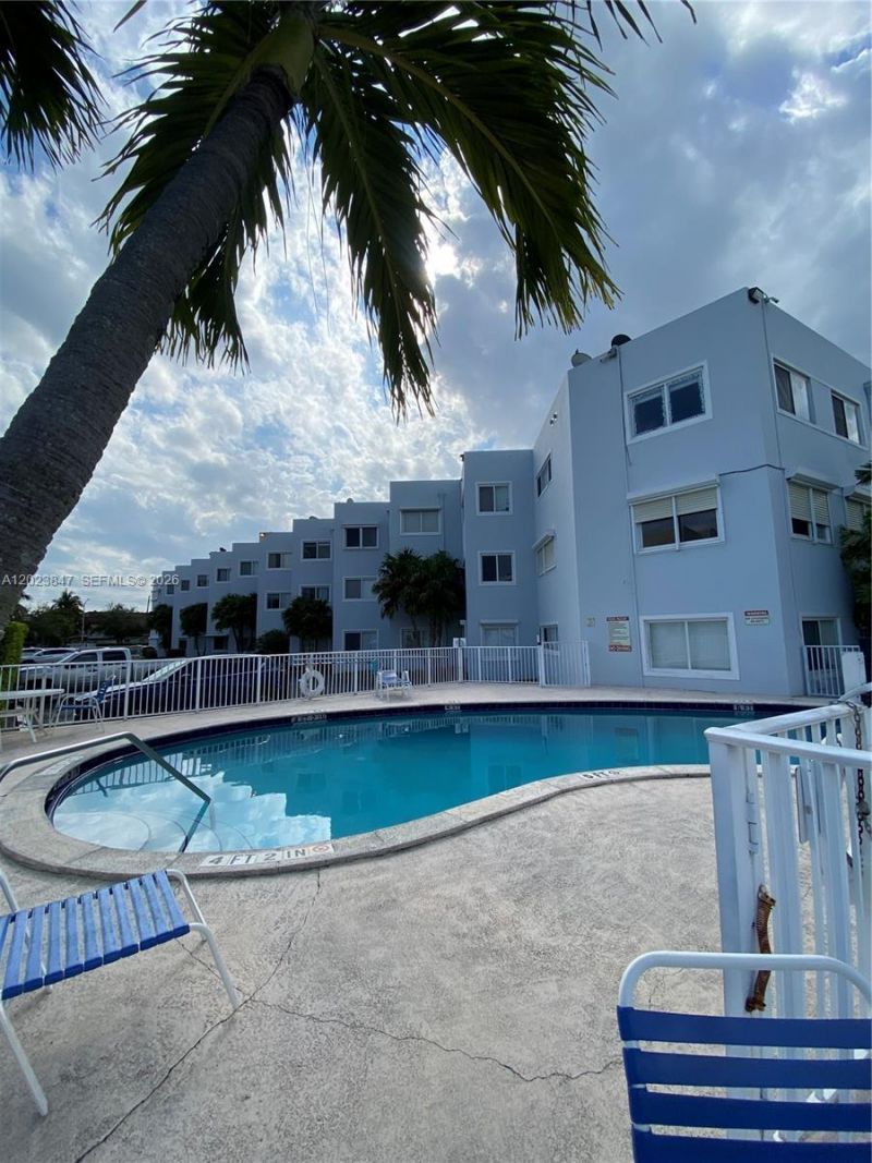 1185 Marseille Dr , Unit 103, Miami Beach, FL 33141 Photo