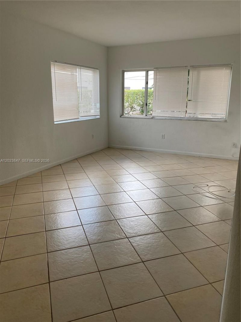 1185 Marseille Dr , Unit 103, Miami Beach, FL 33141 Photo