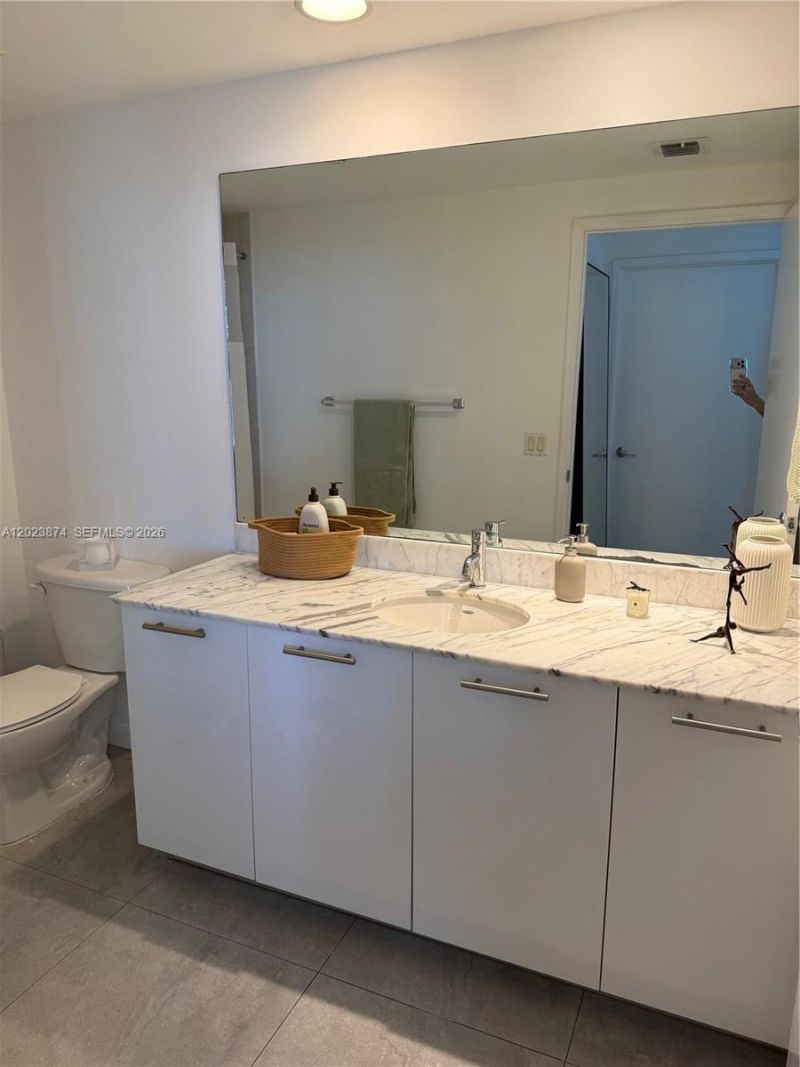 951 Brickell Ave , Unit 2006, Miami, FL 33131 Photo